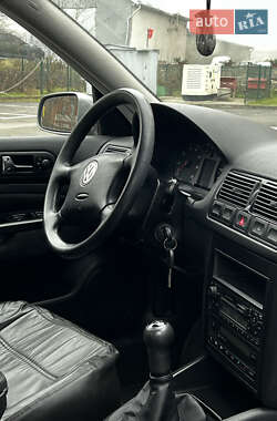 Хетчбек Volkswagen Golf 2003 в Кам'янець-Подільському