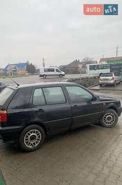 Хэтчбек Volkswagen Golf 1993 в Ужгороде