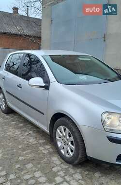 Хетчбек Volkswagen Golf 2005 в Первомайську