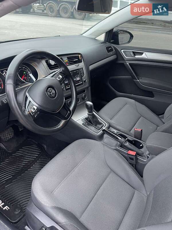 Універсал Volkswagen Golf 2015 в Києві