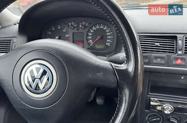 Хетчбек Volkswagen Golf 2001 в Полтаві