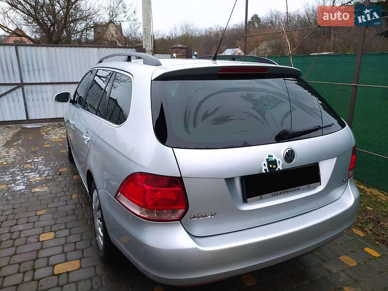 Універсал Volkswagen Golf 2009 в Луцьку