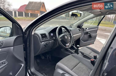 Хетчбек Volkswagen Golf 2006 в Вінниці