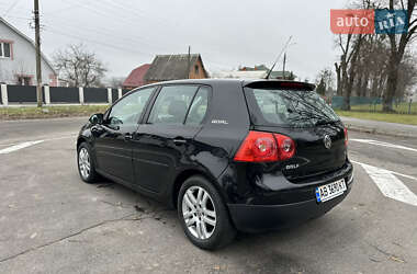 Хетчбек Volkswagen Golf 2006 в Вінниці