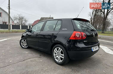 Хетчбек Volkswagen Golf 2006 в Вінниці