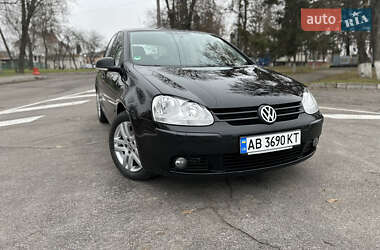 Хетчбек Volkswagen Golf 2006 в Вінниці