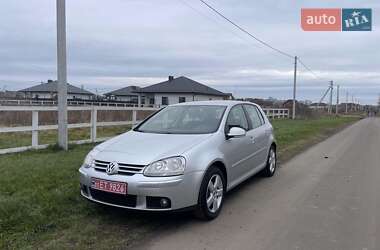 Хетчбек Volkswagen Golf 2008 в Луцьку