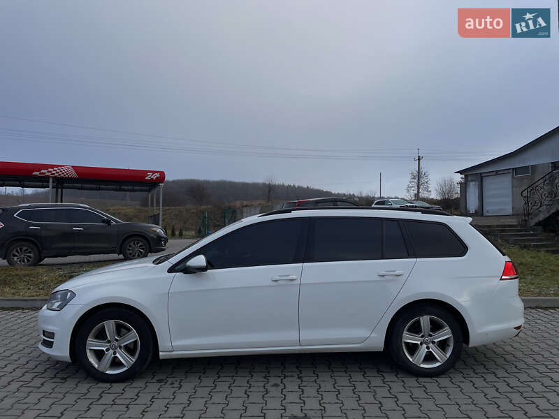 Универсал Volkswagen Golf 2016 в Львове