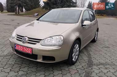 Хетчбек Volkswagen Golf 2005 в Дубні