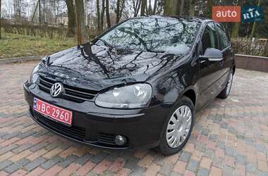 Хетчбек Volkswagen Golf 2006 в Звягелі