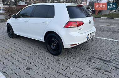 Хэтчбек Volkswagen Golf 2014 в Черновцах