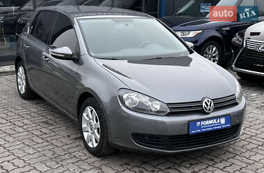 Хэтчбек Volkswagen Golf 2010 в 