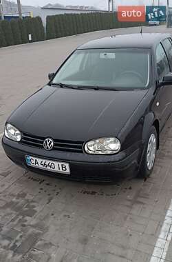 Хетчбек Volkswagen Golf 2003 в Черкасах