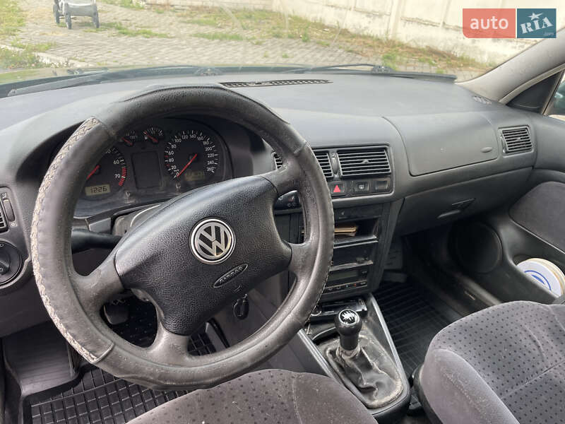 Хетчбек Volkswagen Golf 1999 в Полтаві