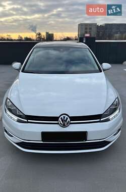 Хетчбек Volkswagen Golf 2019 в Києві