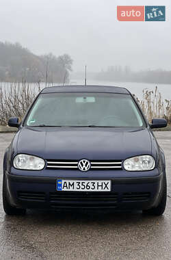 Хетчбек Volkswagen Golf 2003 в Бердичеві