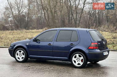 Хетчбек Volkswagen Golf 2003 в Бердичеві