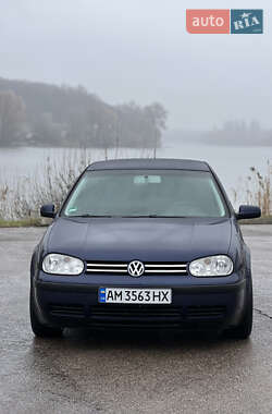 Хетчбек Volkswagen Golf 2003 в Бердичеві