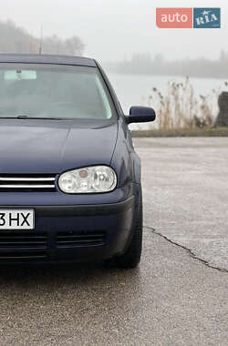 Хетчбек Volkswagen Golf 2003 в Бердичеві