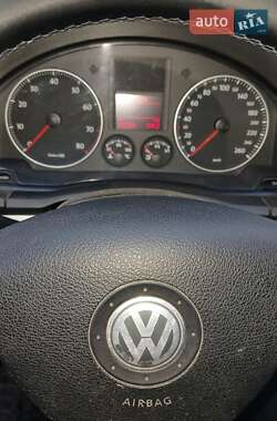 Хетчбек Volkswagen Golf 2007 в 