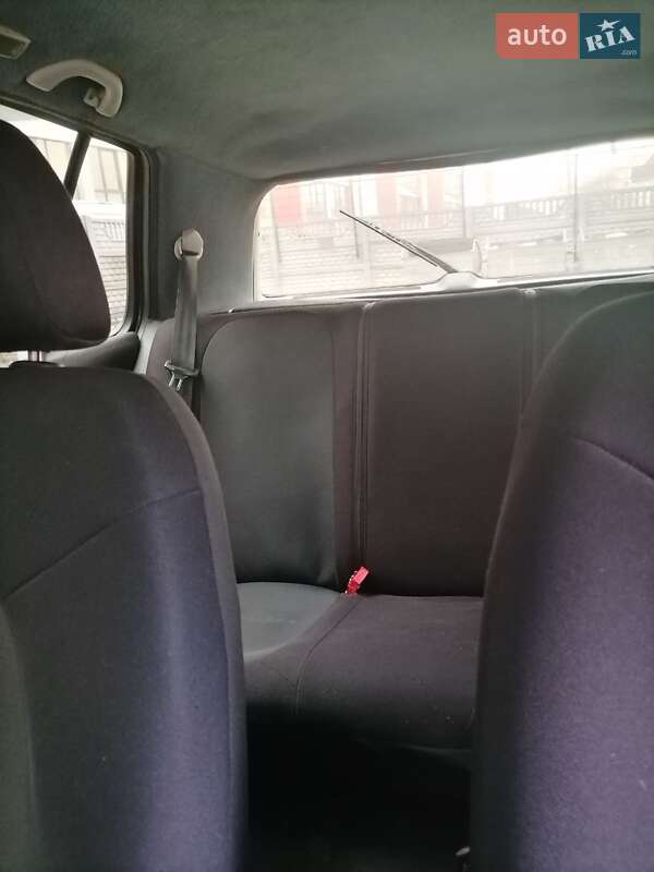 Хетчбек Volkswagen Golf 2001 в Хмельницькому