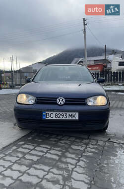 Універсал Volkswagen Golf 2001 в Львові