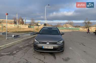 Універсал Volkswagen Golf 2015 в Вінниці