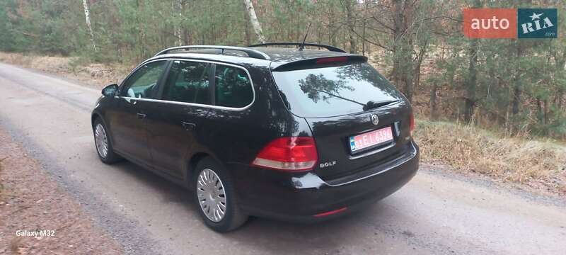 Универсал Volkswagen Golf 2007 в Костополе