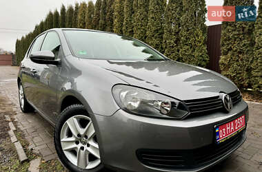 Хетчбек Volkswagen Golf 2009 в Луцьку