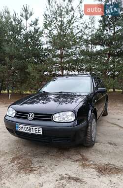 Універсал Volkswagen Golf 2000 в Сумах