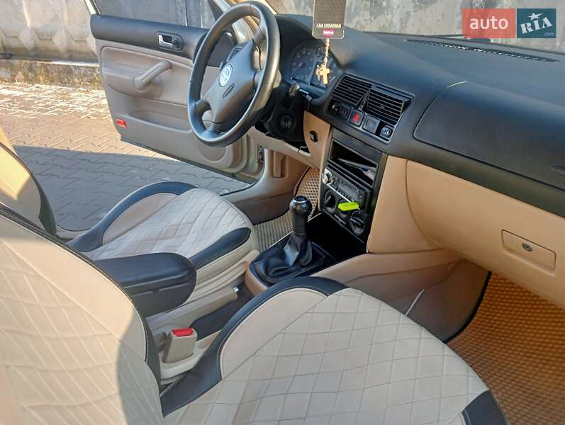 Хетчбек Volkswagen Golf 2000 в Хмельницькому