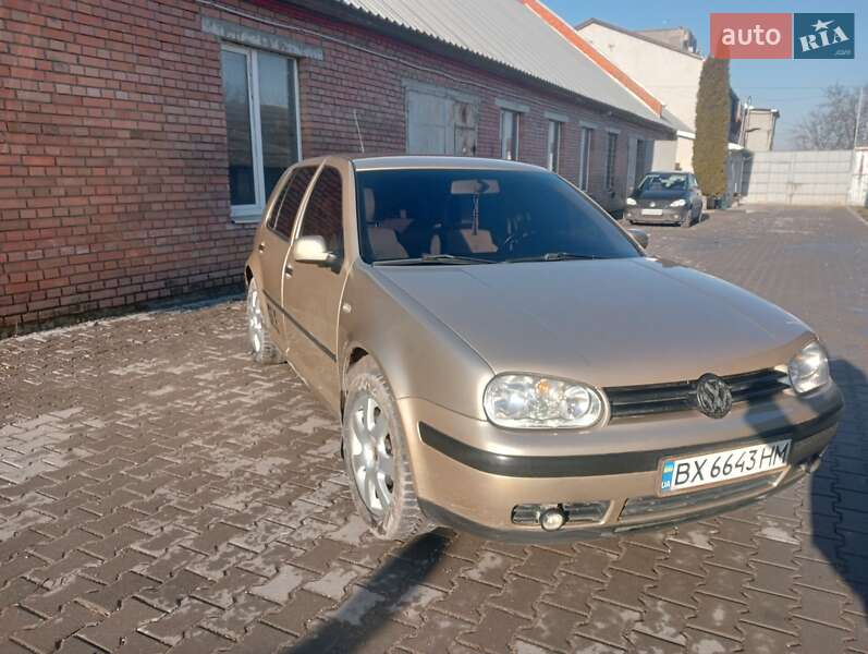 Хетчбек Volkswagen Golf 2000 в Хмельницькому