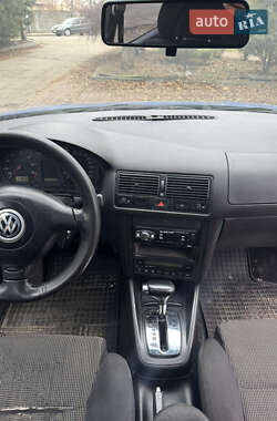 Хетчбек Volkswagen Golf 1998 в Запоріжжі