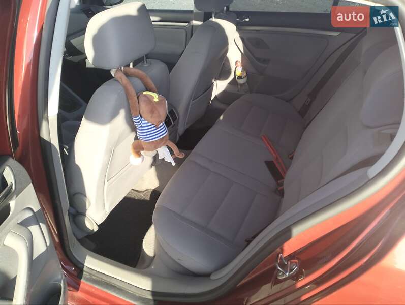 Хетчбек Volkswagen Golf 2004 в Рівному фото 24 Хетчбек Volkswagen Golf 2004 в Рівному