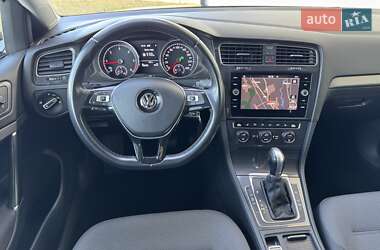 Універсал Volkswagen Golf 2017 в Стрию