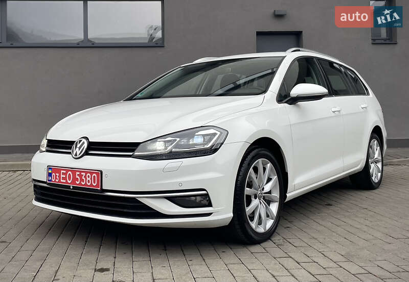 Универсал Volkswagen Golf 2020 в Мукачево