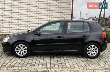 Хетчбек Volkswagen Golf 2004 в Луцьку