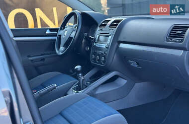 Хетчбек Volkswagen Golf 2008 в Дрогобичі