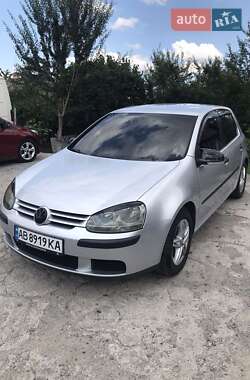 Хэтчбек Volkswagen Golf 2005 в Виннице