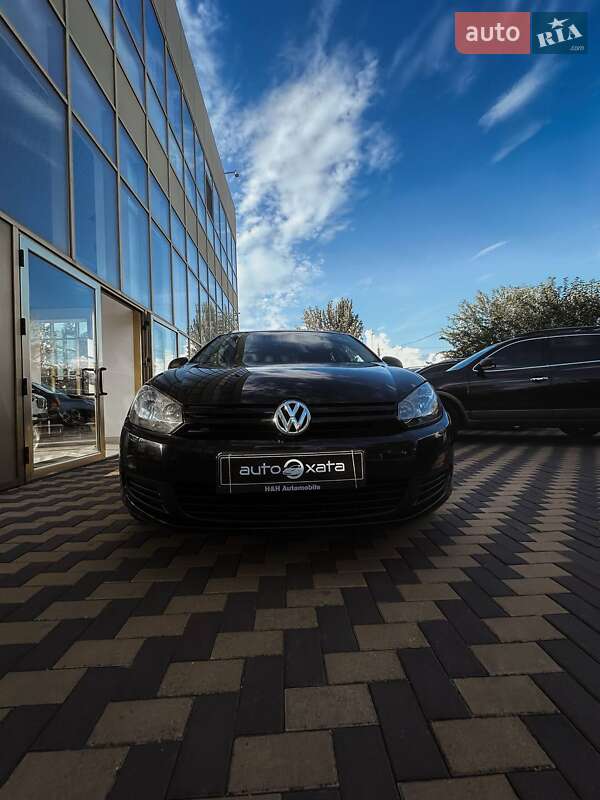 Хэтчбек Volkswagen Golf 2011 в Николаеве