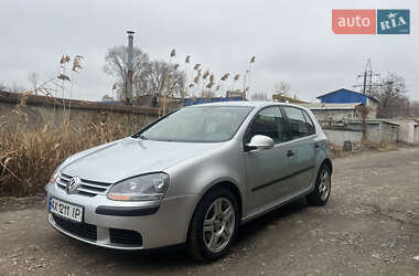 Хэтчбек Volkswagen Golf 2004 в Харькове