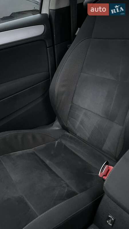 Хетчбек Volkswagen Golf 2011 в Білій Церкві