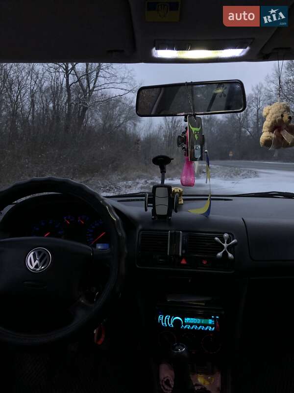 Хэтчбек Volkswagen Golf 1999 в Виннице