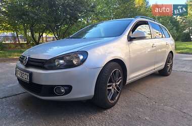 Універсал Volkswagen Golf 2011 в Івано-Франківську