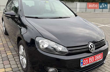 Хетчбек Volkswagen Golf 2009 в Луцьку