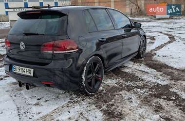 Хэтчбек Volkswagen Golf 2010 в Киеве