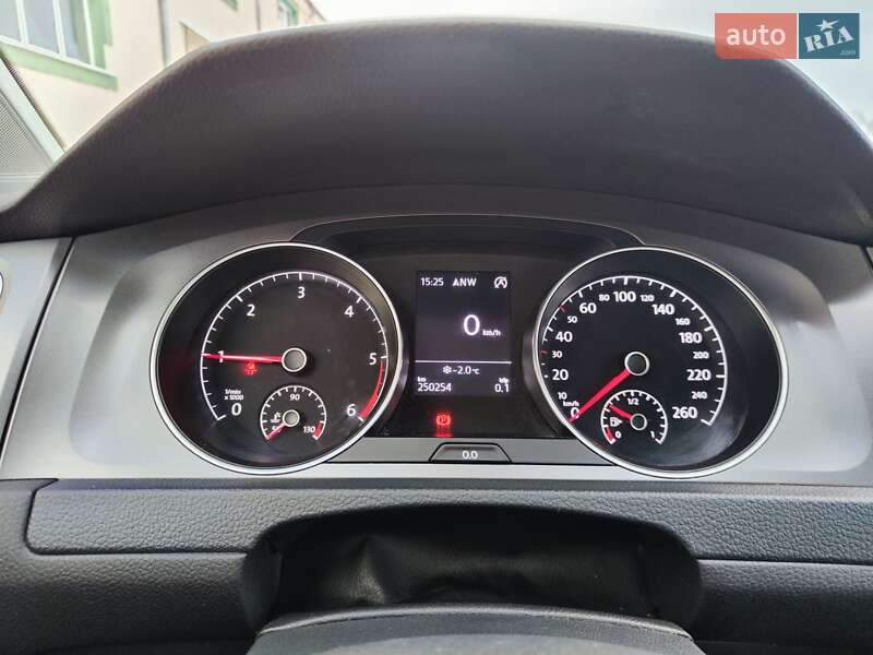 Универсал Volkswagen Golf 2014 в Львове