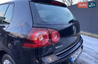 Хэтчбек Volkswagen Golf 2008 в Сваляве