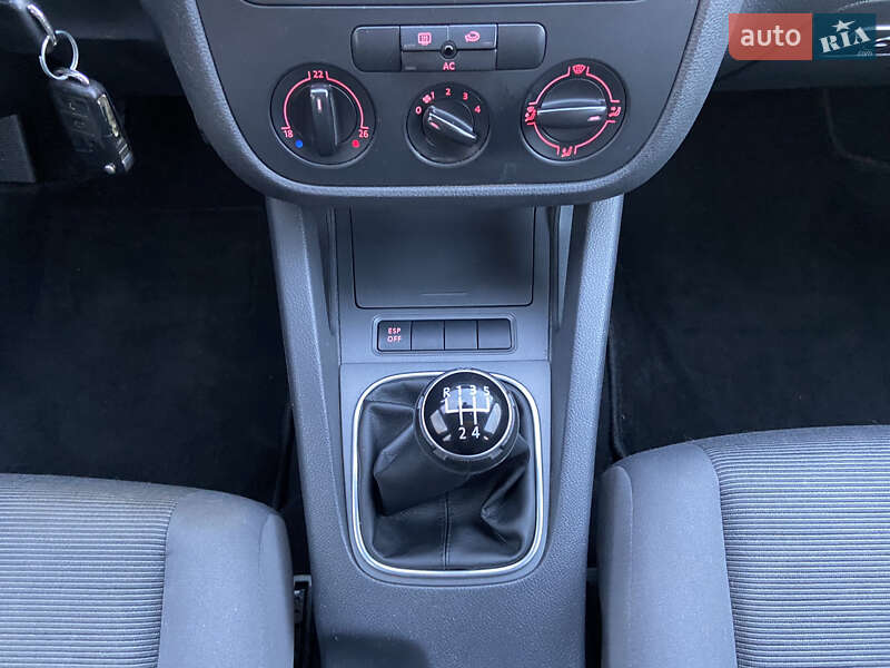 Хетчбек Volkswagen Golf 2008 в Сваляві