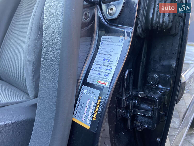 Хетчбек Volkswagen Golf 2008 в Сваляві